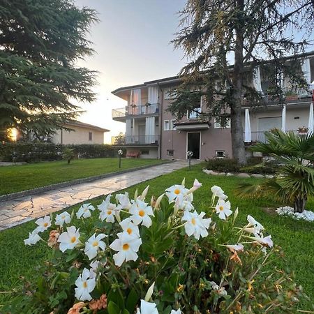Otta House Garda Lake Кастелнуово дел Гарда Екстериор снимка