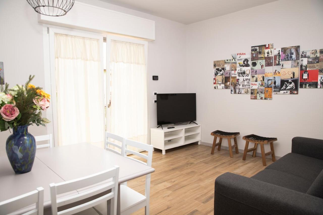 Otta House Garda Lake Кастелнуово дел Гарда Екстериор снимка